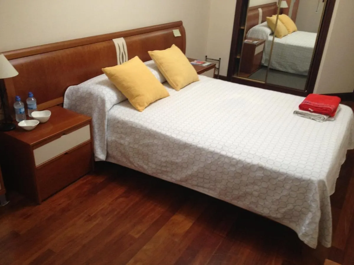 Puiana, Irun Hotel Anaca Homestay